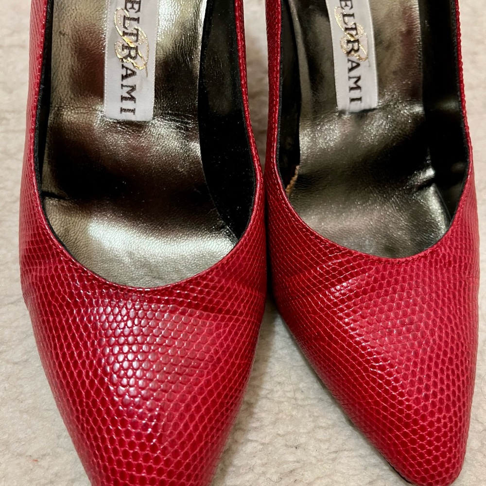 BELTRAMI stunning red pump